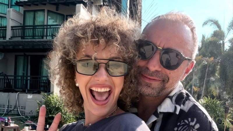 Alexia Țavalutis și soțul, la ultimul bonfire de la Insula Iubirii! Ce declarație superbă i-a făcut după ceremonia focului