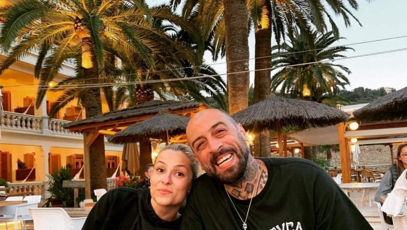 CRBL i-a pus la punct pe cei care vorbesc despre divorțul de Elena Vîșcu. Artistul nu a lăsat loc de interpretări