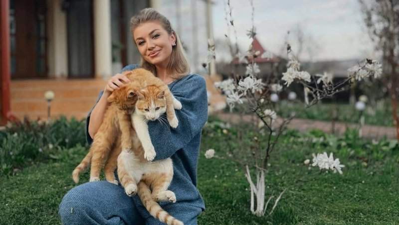 Cu ce bărbat s-a afișat Codruța Filip după despărțire! Este celebru și însurat