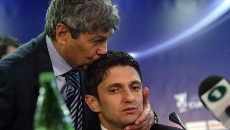 Cel mai emoționant moment cu Mircea Lucescu și fiul lui, Răzvan. Imaginile care au făcut înconjurul lumii