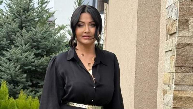 Gabriela Cristea, așa cum rar ai mai văzut-o! Cum arată într-un costum de baie roșu ca focul