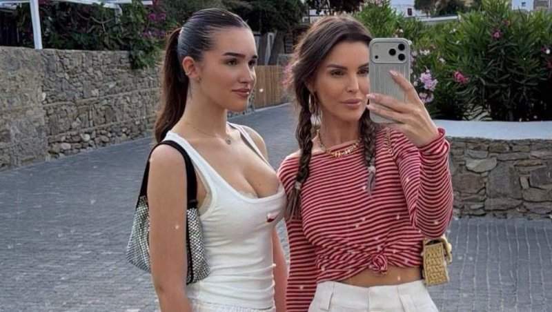 Fiica Denisei Nechifor și a lui Adrian Cristea este superbă! Rania a devenit o tânără frumoasă foc
