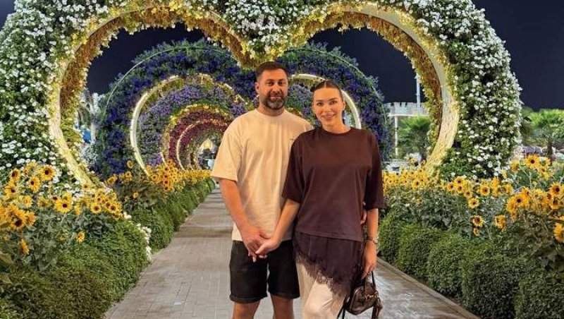 Iustina și Cornel de la Insula iubirii au ajuns în România, după ce au fost blocați în Dubai. Ce mesaj au transmis cei doi