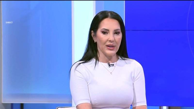 Angela Rusu, din nou soacră mică. Rebeca, fiica mijlocie a artistei, se căsătorește 
