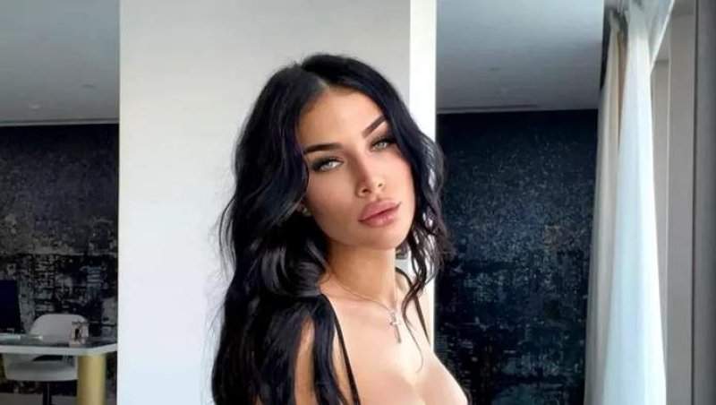 Ioana Țiriac, singura fiica a miliardarului, apariție de senzație! Tânăra dă clasă modelelor