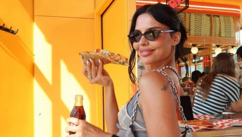Andreea Popescu, peripeții în Varșovia! Ce ținută a ales pentru a merge la concertul lui Bad Bunny