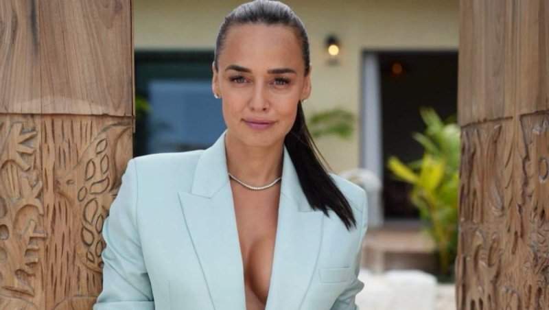 Andreea Raicu a recunoscut că și-a făcut botox. Ce spune despre intervențiile estetice: „Mi-am «înghețat» fața total”