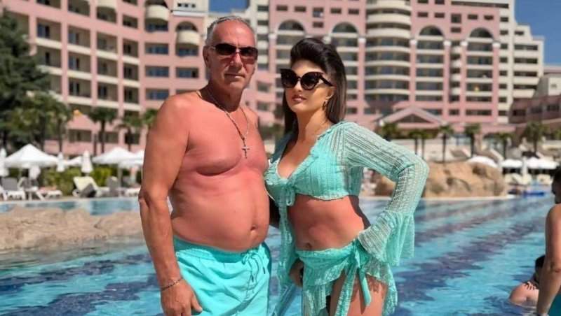 Cornelia, celebra dansatoare a maneliștilor, apariție în costum de baie alături de soț! Cât de sexy este la 57 de ani
