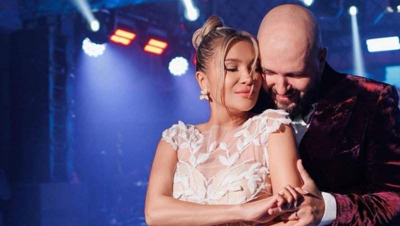 Lora, prima reacție după ce s-a zvonit ce divorțează! Ce spune cântăreața: "A avut o întâlnire..."
