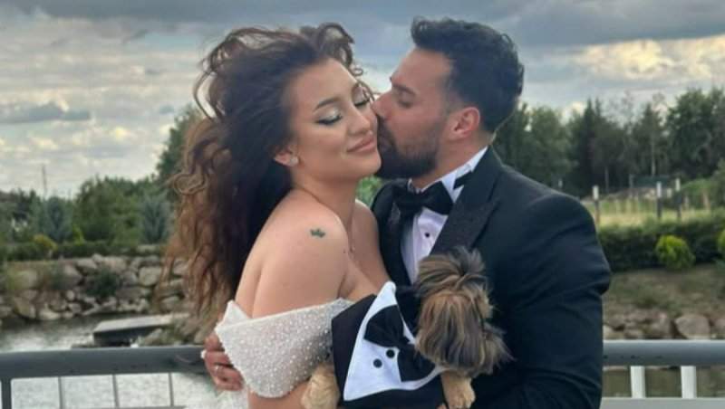 Andi de la Mireasa, reacție după ce ar fi divorțat oficial de Roberta. Ce a transmis fostul concurent: "Cea mai mare durere"