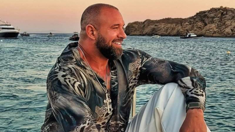 Alex Bodi a dezvăluit ce mănâncă în cea mai scumpă destinație de vacanță din Grecia: ”Pe economie”