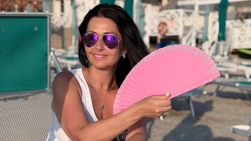 A început demolarea casei din Italia a Gabrielei Cristea. Imagini de pe șantier