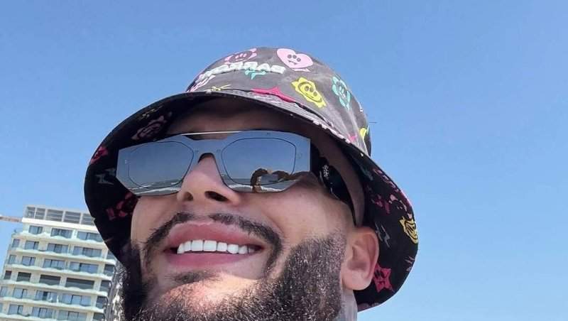 O fostă ispită masculină de la Insula Iubirii s-a căsătorit! Cum arată soția pe care a ținut-o secretă până acum