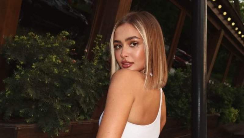 Se complică situația familiei Iulianei Beregoi. Cumnatul cântăreței s-ar afla în arest la domiciliu