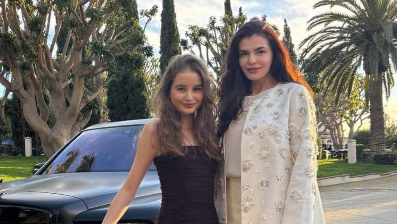 Monica Gabor și Irina Columbeanu fac reclamă la o aplicație dubioasă! Ce face dacă o instalezi