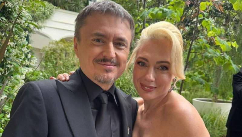 Giulia Nahmany, apariție spectaculoasă la Cannes! Imagini cu actrița direct de pe covorul roșu | VIDEO