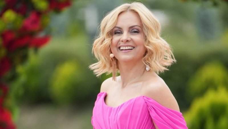 Simona Gherghe și familia ei s-au pregătit pentru sărbători. Cum arată bradul lor de Crăciun