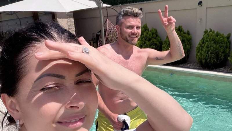 Familia Gabrielei Cristea forțează vara! Cum și-a avertizat vedeta fiicele înainte de a face baie în piscină