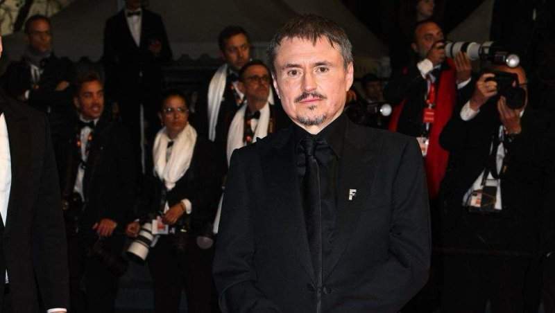 Cristian Mungiu a fost ovaționat la Cannes! Regizorul intră în cursa pentru Palme d'Or