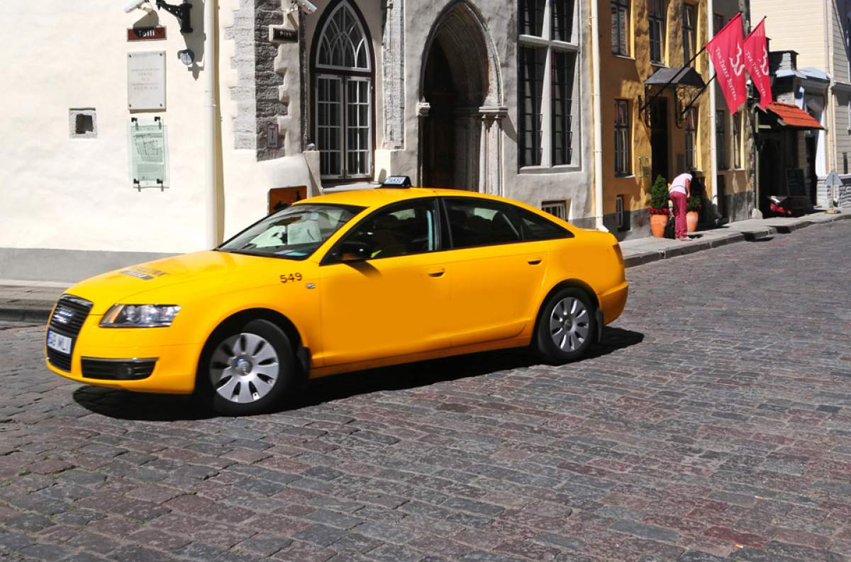 Cetăţeni străini, tâlhăriţi de un taximetrist!