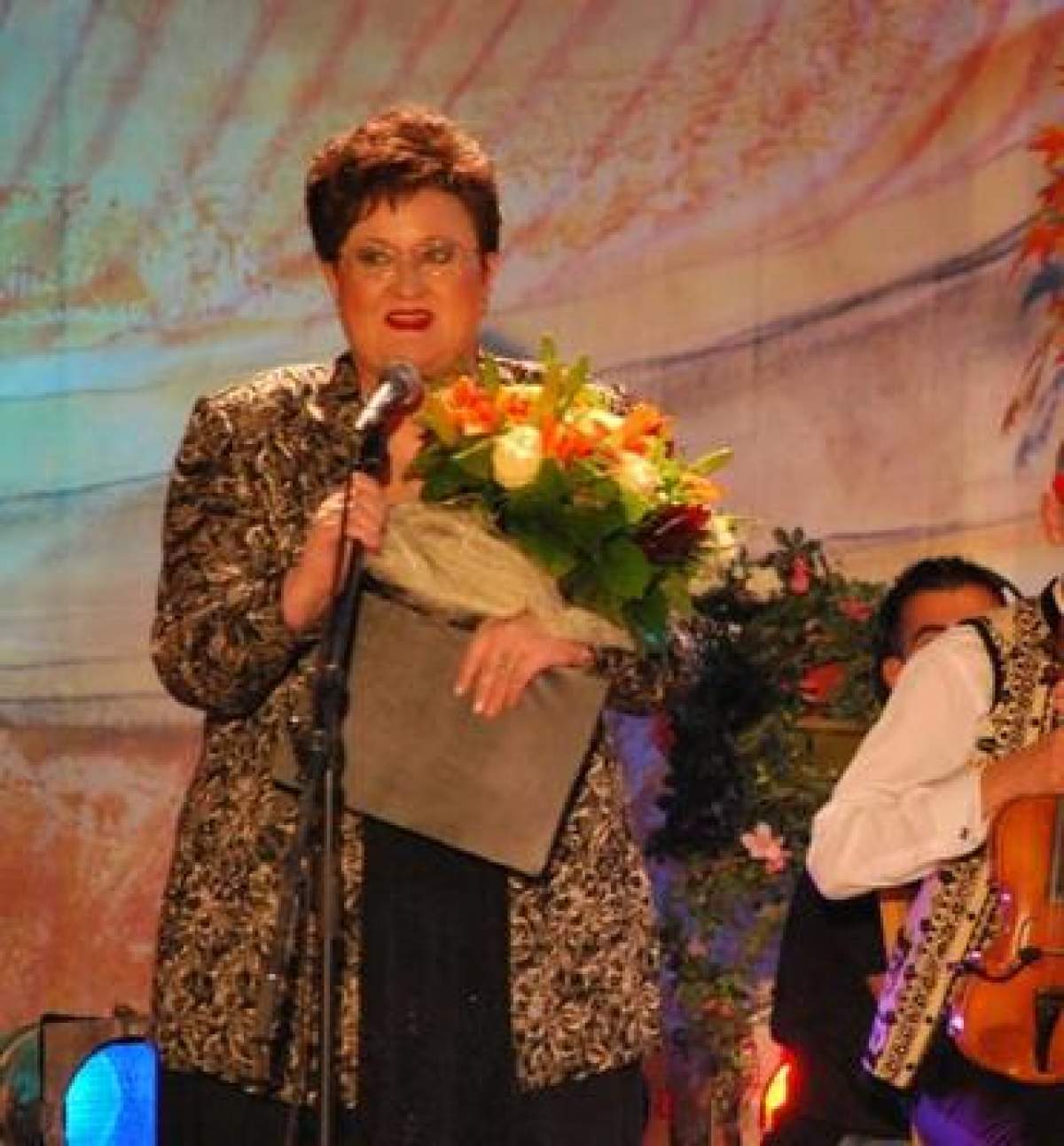 EXCLUSIV! Marioara Murărescu: "Mă ridic singură pe marginea patului!"