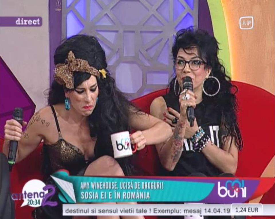 Sosia lui Amy Whinehouse scuipă apa pe jos, în direct la "Răi da' Buni"!