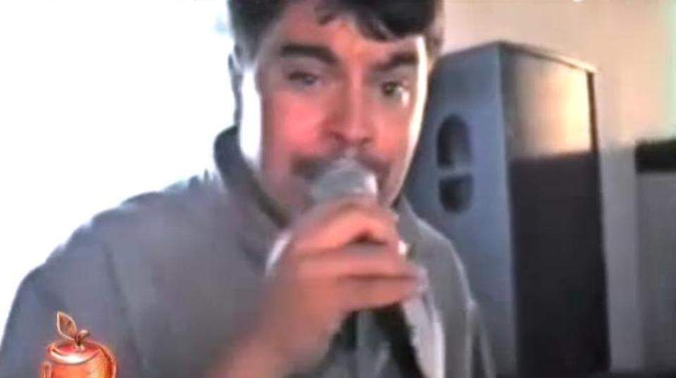 Florin Salam a trecut de la "Fermecătorul" la "fermecat" de vicii! Vezi imagini inedite cu manelistul la doar 18 ani / VIDEO