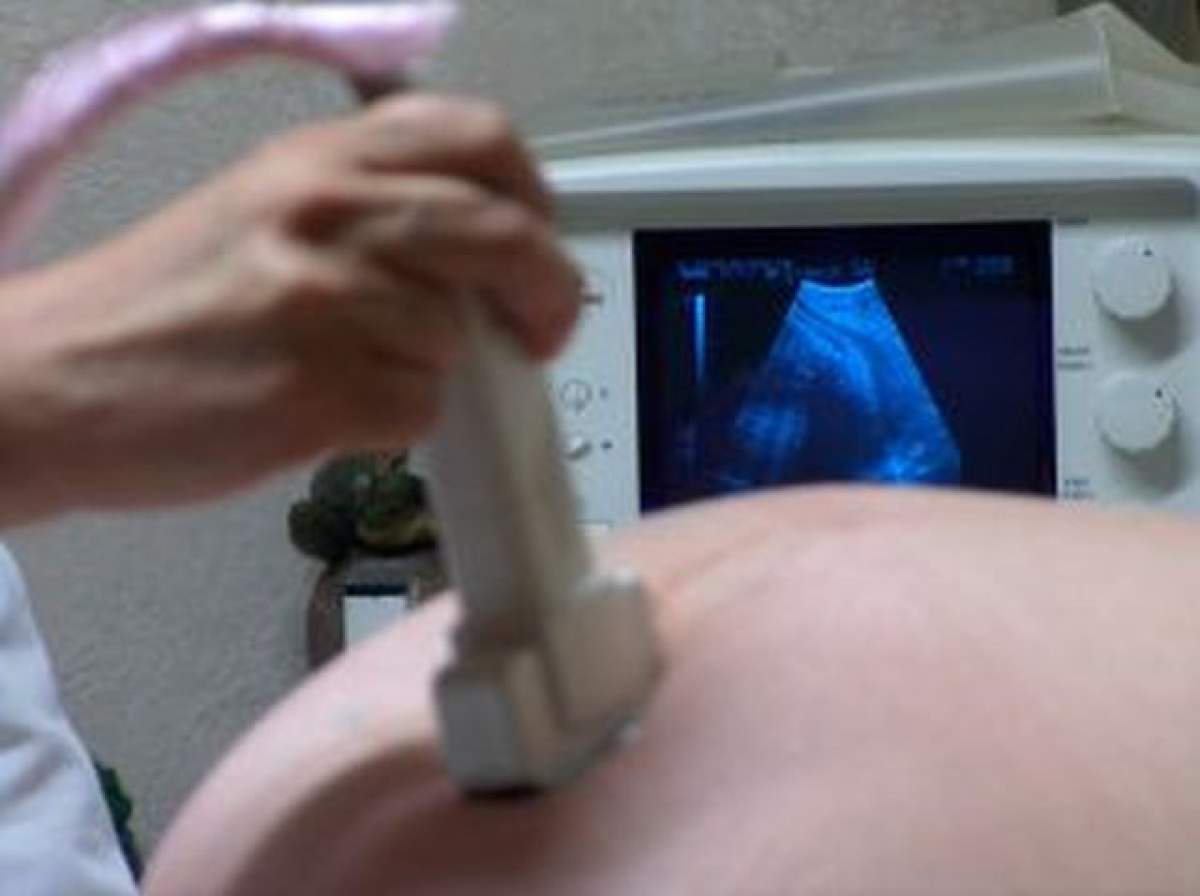 Inimaginabil! Doctorii au încremenit atunci când au descoperit ce se afla în burta unei femei însărcinate!