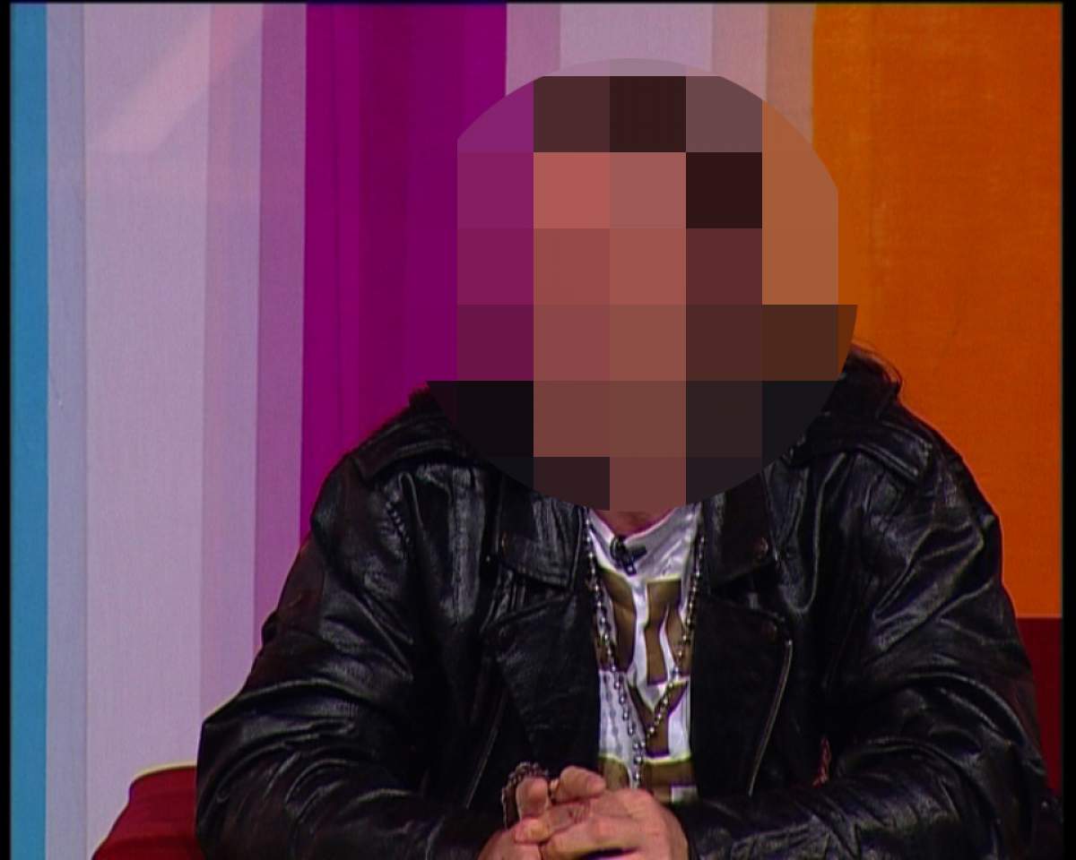 Un cunoscut cântăreţ face dezvăluiri picante! "L-am auzit şi m-am ascuns după dulap"