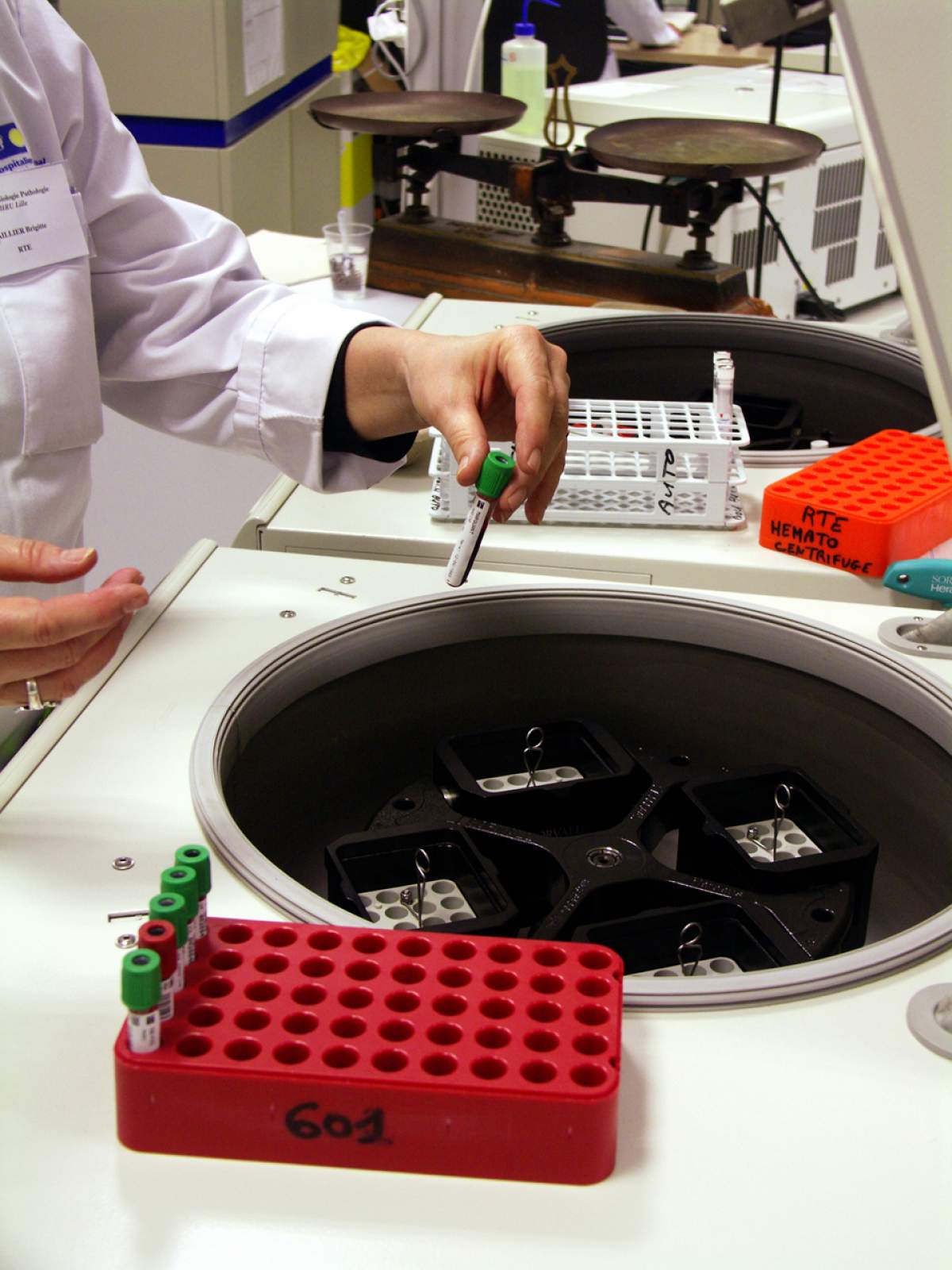 Descoperire incredibilă! Un cercetător din Cluj a inventat sângele artificial