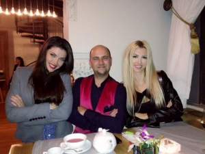 Andreea Bălan a luat cina în "familie"! Uite alături de cine a servit artista masa