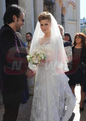 Sandra Stoicescu a primit rochia de mireasă în dimineaţa nunţii!