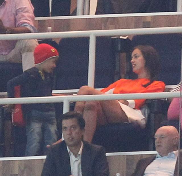 Nimeni nu s-a mai uitat la meciul lui Ronaldo, atunci când în tribună a venit Irina Shayk!