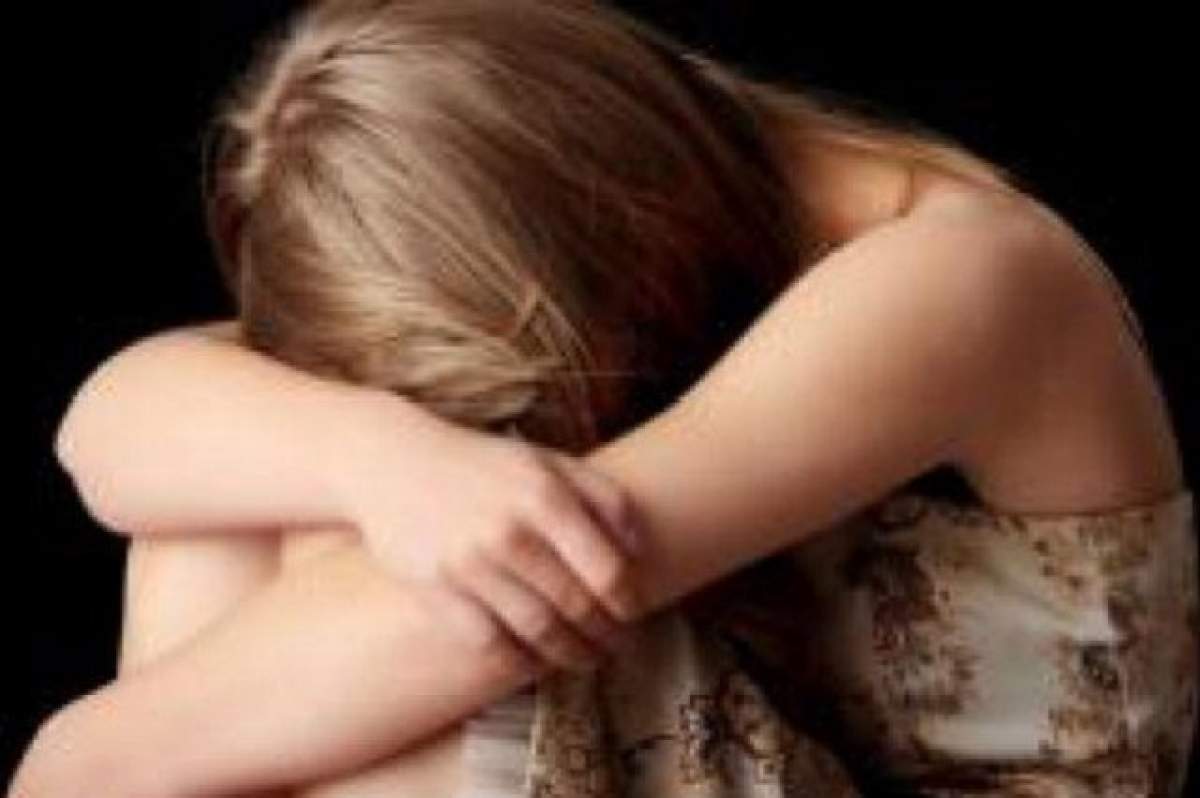 ŞOCANT! O minoră de 14 ani a fost abuzată de mai mulţi bărbaţi!