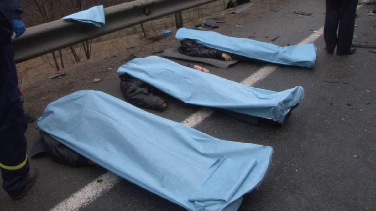 Calvar pe şosea! Cel puţin 29 de persoane au murit în urma unui tragic accident rutier!
