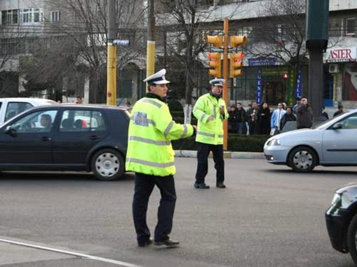 Atenţie! Traficul în Bucureşti este restricţionat din cauza mitingului organizat de studenţi. Vezi ce artere trebuie evitate!