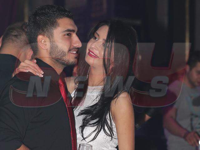 Abţiuguită sau bine pilită! DJ Harra a făcut un show... puternic alcoolizat într-un club bucureştean!