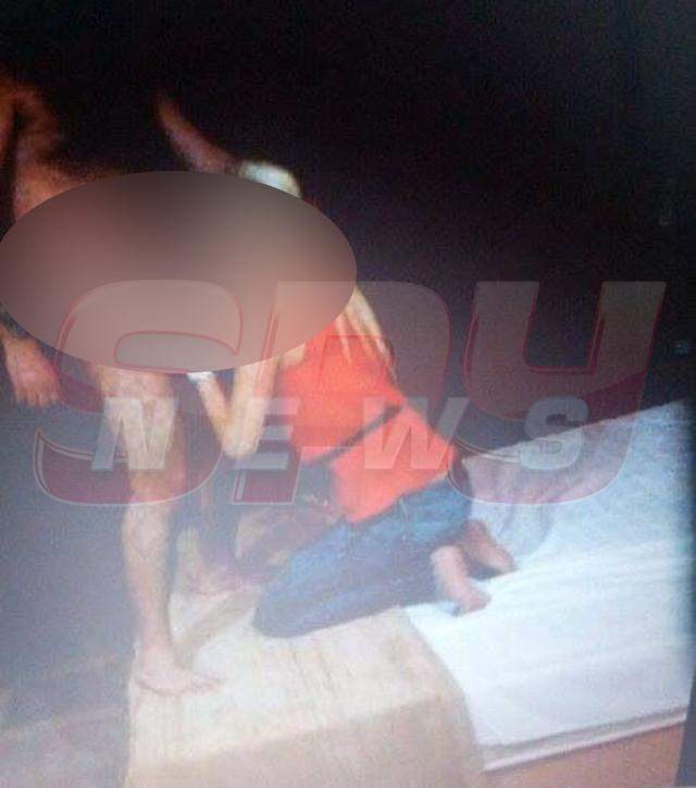 Fosta lui Ogică, în ipostaze interzise minorilor! Uite-o alături de un bărbat misterios în timp ce...