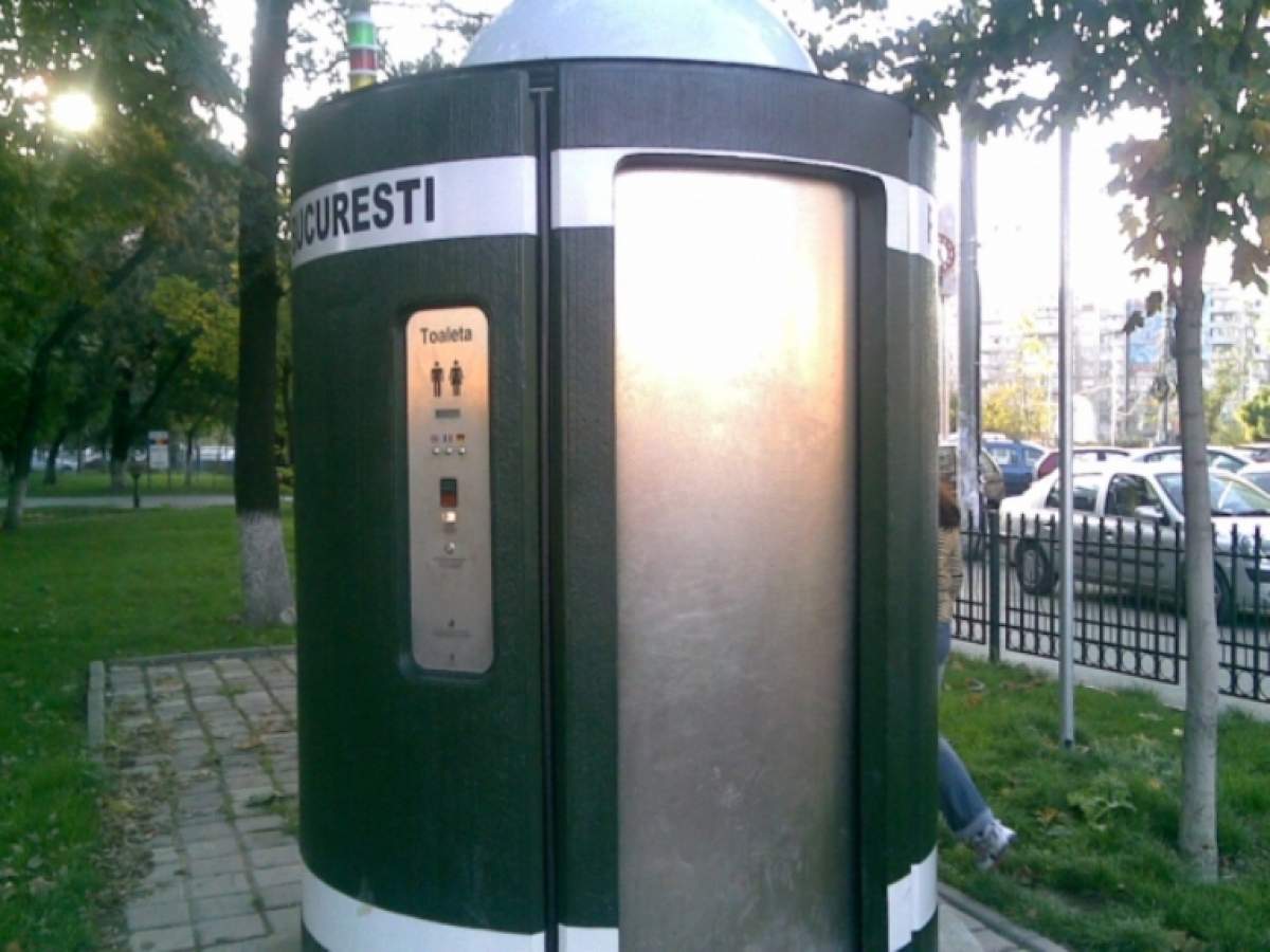 Asta le întrece pe toate! Uite unde a amplasat Dorel un WC public!