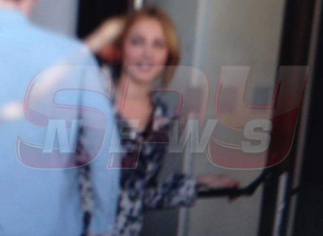 Iulia Vântur a ieşit radioasă din hotel, după ultima noapte de dragoste