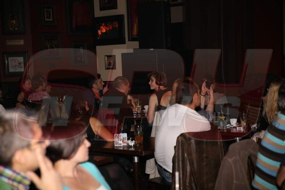 Silvia Pop, gesturi tandre cu un bărbat, în public! / FOTO explicit