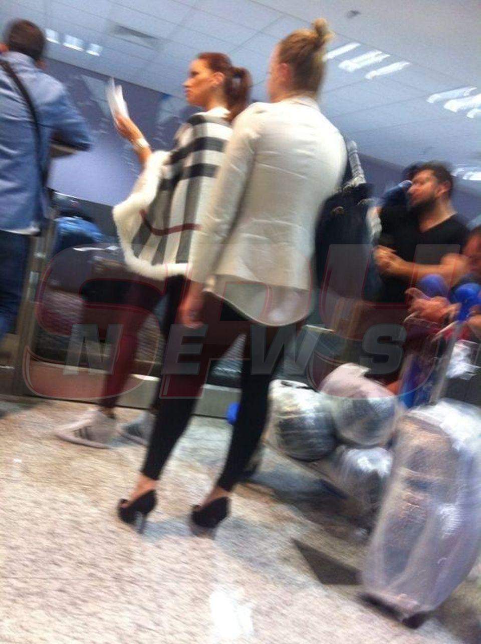 Imagini surprinse cu puţin timp în urmă. Bianca pe aeroportul din Dubai