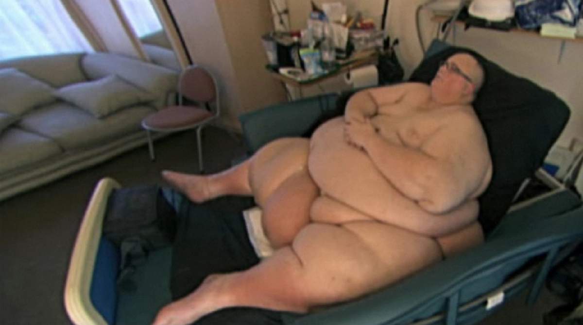 A slăbit 300 de kilograme, iar acum şi-a găsit marea dragoste. Uite cum arată iubita celui mai gras om din lume