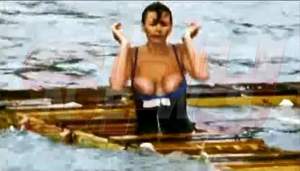 VIDEO! Ramona Gabor, cu silicoanele greşite pe afară! Uite ce nu a văzut niciodată nici măcar milionarul arab din Dubai