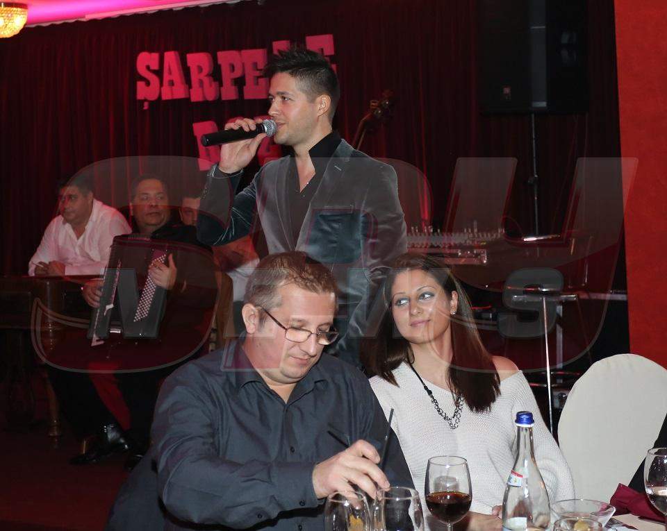Chef-monstru la onomastica lui Andrei Duban! Vezi ce surprize le-a făcut actorul celebrilor săi invitaţi!  Galerie foto & video