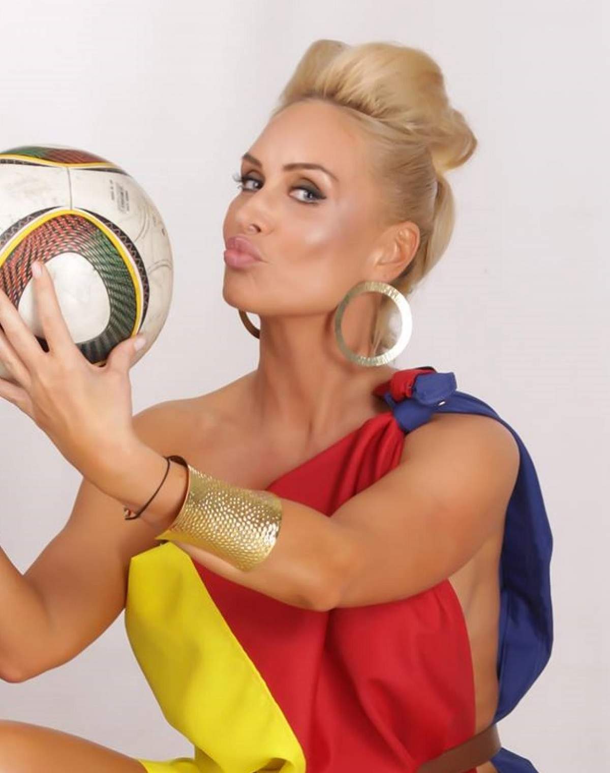 Reacţia şocantă şi nimicitoare a Vicăi Blochina! Vezi ce declară blonda despre Andreea Mantea!