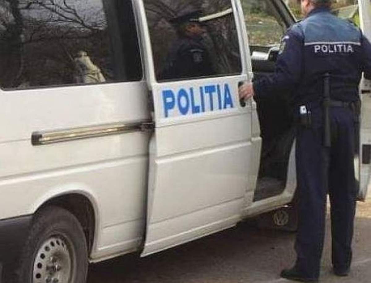 Haos pe o şosea din România! Vinovat de producerea accidentului este chiar un poliţist care a făcut prăpăd