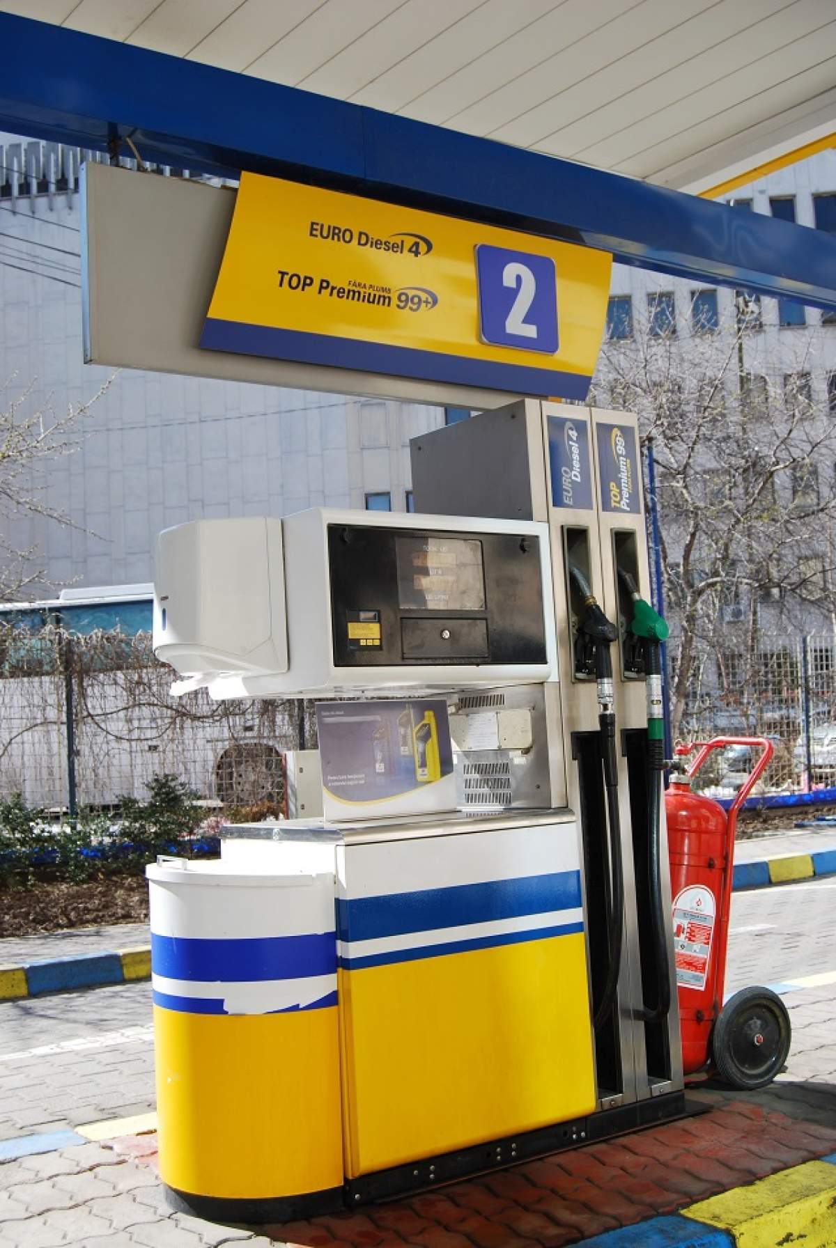 Veste proastă pentru şoferi! Benzina şi motorina se va scumpi de Revelion