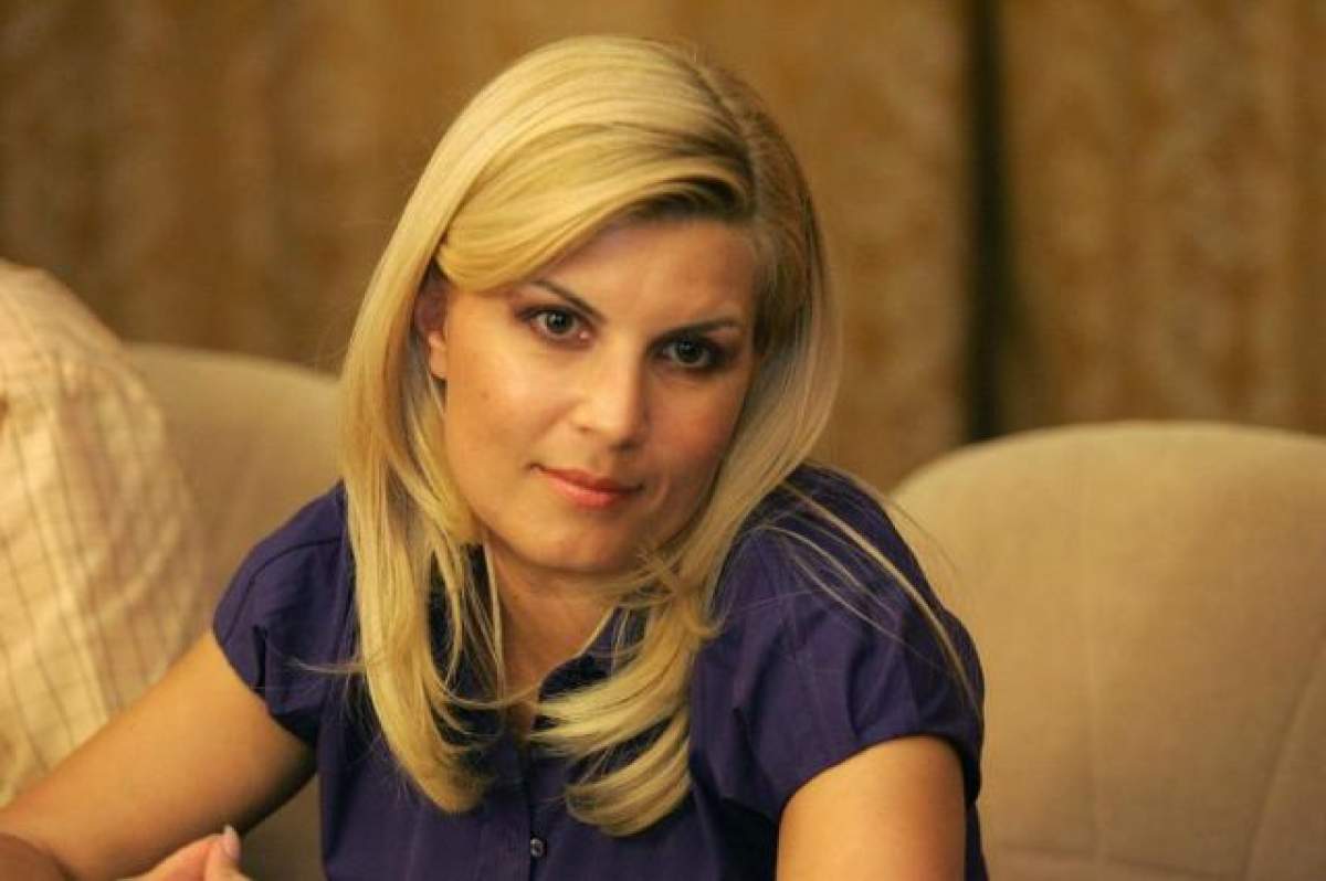 Elena Udrea a făcut senzaţie de ziua ei. Uite ce rochie de prinţesă a purtat sexy politiciana