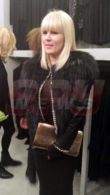 Elena Udrea, tratament preferanţial la lansarea unei colecţii! A venit, a luat, a plecat!